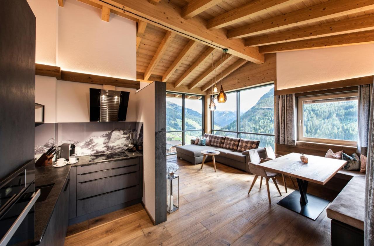 Chalet Alpenrose 1. Floor